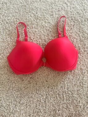 Victoria's Secret Bright Red Seamless Molded Bra.
